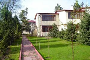 Пансионат «Мурок плюс», Бостери