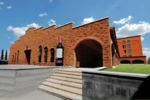 Природа и древности Армении: Арагац, Сагмосаванк, Амберд — из Еревана - 10