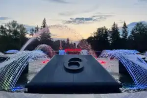 Уфа в огнях и музыке фонтанов Уфа в огнях и музыке фонтанов