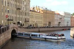 Классика Северной Венеции — с палубы теплохода Классика Северной Венеции — с палубы теплохода