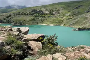 Эльбрус, ущелье Адыр-Су, Гижгит и Поляна нарзанов: поездка из Минвод в мини-группе Эльбрус, ущелье Адыр-Су, Гижгит и Поляна нарзанов: поездка из Минвод в мини-группе