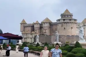 Из Дананга к Ба На Хиллс и Золотому мосту: сказка в облаках - 16
