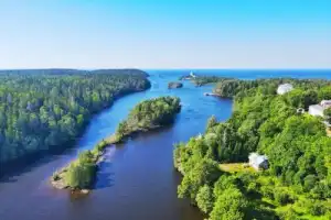 Карельский релакс: отдых на Ладоге, «Рускеала» и экскурсии на выбор Карельский релакс: отдых на Ладоге, «Рускеала» и экскурсии на выбор