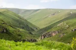 Гора Арагац в ожерелье древних памятников - 3