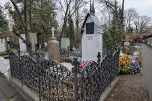Новодевичье кладбище: легендарные имена в отражении истории - 8