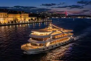 Круиз по Босфору с ужином и шоу-программой Круиз по Босфору с ужином и шоу-программой