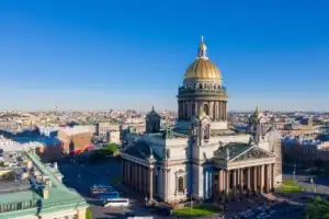 Аудиогид по центру Санкт-Петербурга (6+) Аудиогид по центру Санкт-Петербурга (6+)