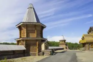 Печенгский монастырь, «Долина славы» и места Юрия Гагарина - 5