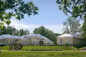 По удивительному парку Монрепо на иммерсивной экскурсии-спектакле - 30