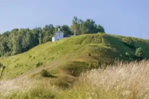 Автобусная экскурсия из Пскова в Изборск и Печоры - 8