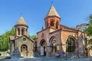 Ереван туристический и нет: увидеть все стороны Ереван туристический и нет: увидеть все стороны