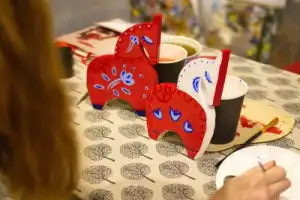 Мастер-класс по росписи деревянных лошадок в Плёсе