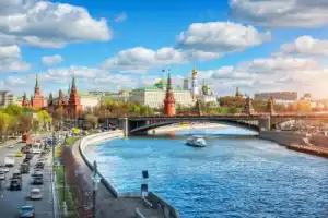 Весь центр столицы: на теплоходе от Кремля до Киевской и обратно Весь центр столицы: на теплоходе от Кремля до Киевской и обратно