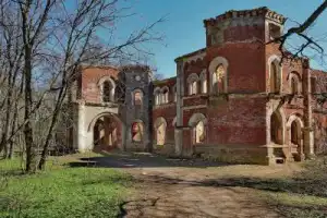 Путешествие в мир заброшенных усадеб — из Петербурга