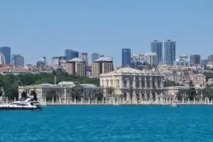 По Босфору с гидом + трансфер, питание и остановка в Азии По Босфору с гидом + трансфер, питание и остановка в Азии