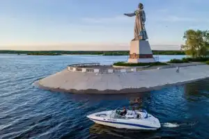 Красоты Рыбинского моря — с борта катера