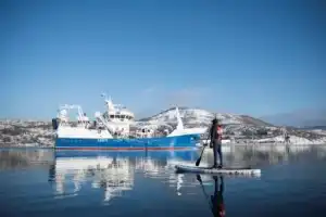 К лежбищу сивучей — на сапах К лежбищу сивучей — на сапах