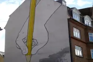 Стрит-арт в культурной столице Европы - 4