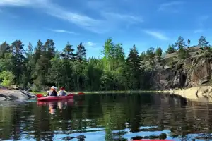 День наедине с природой Карелии: треккинг + каякинг