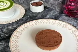 Гастропрогулка по Парижу: сыры, улитки, шоколад - 2
