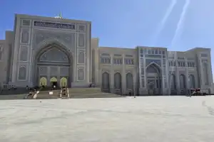 «Заглядывая в окна» — автопешеходная экскурсия по Ташкенту - 11