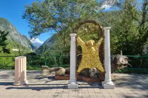 В Красную Поляну с трансфером из аэропорта (или в аэропорт) В Красную Поляну с трансфером из аэропорта (или в аэропорт)