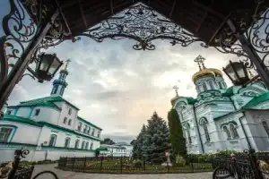 Йошкар-Ола и Раифский монастырь — два лика Поволжья - 10