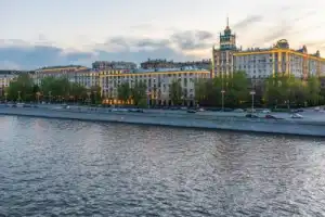 Экспресс-прогулка от парка «Зарядье» до Воробьёвых гор на теплоходе - 8