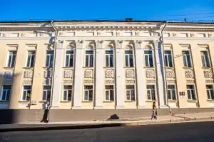 С гидом-историком — по Спасской улице Кирова - 9