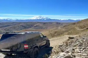 Трансфер на Эльбрус из Минеральных Вод — через ущелья, озёра и водопады Трансфер на Эльбрус из Минеральных Вод — через ущелья, озёра и водопады
