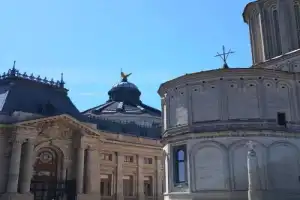 Бухарест — сердце православия и жемчужина Европы Бухарест — сердце православия и жемчужина Европы