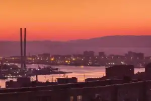 Романтика ночного города — по Владивостоку на машине Романтика ночного города — по Владивостоку на машине