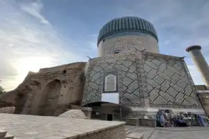 Пешком по Самарканду: святыни, древние улочки и яркая история - 7