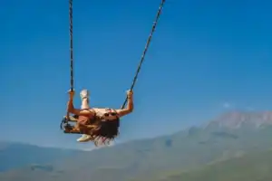 По Северной Осетии с фотографом: три ущелья, лавочка счастья и Мидаграбинское озеро - 9