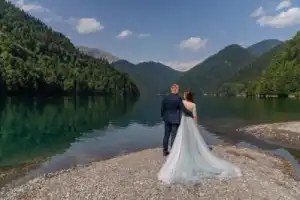 Фотопутешествие из Адлера в Абхазию к озеру Рица Фотопутешествие из Адлера в Абхазию к озеру Рица