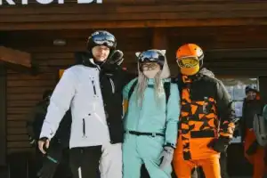 Новогодняя тусовка на 3 горнолыжных курортах Урала с праздничным банкетом и жаркой баней - 4