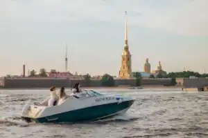 Ночная водная прогулка к самым известным разводным мостам Петербурга - 12