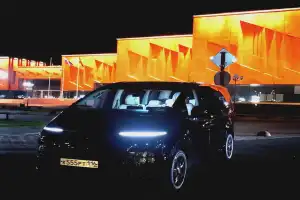 Огни Казани из окна минивэна - 3