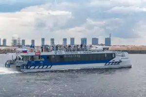 На катамаране из Санкт-Петербурга в Кронштадт - 9
