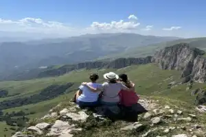 Подъём на гору Димац на внедорожнике Подъём на гору Димац на внедорожнике