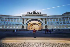 Знакомство с Петербургом: обзорная экскурсия + Эрмитаж (билеты включены) - 5