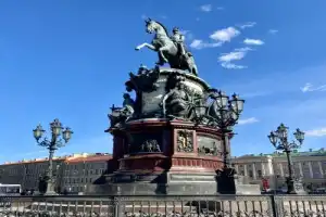 Вокруг Исаакиевского собора: от Николая I до Медного всадника - 8