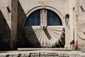 Центр искусств Гафесчяна в Ереване и прогулка по Каскаду - 3