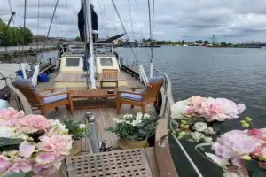 На парусной яхте — по водам Калининграда На парусной яхте — по водам Калининграда