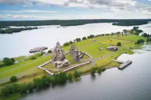 Экспресс-тур по Карелии: водопады, «Рускеала» и острова-легенды Экспресс-тур по Карелии: водопады, «Рускеала» и острова-легенды