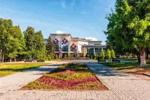 Чебоксары от земли до неба: пешеходная экскурсия + поездка на колесе обозрения - 4