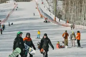 Катаем на склонах «Банного» и «Абзаково»: тур с вечеринкой и банькой с выездом из Н. Челнов и Казани - 2