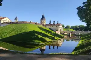 Замки Мир и Несвиж: история 5 столетий за 5 часов (на вашем авто) Замки Мир и Несвиж: история 5 столетий за 5 часов (на вашем авто)