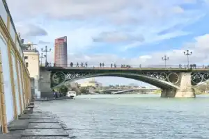 Севилья с воды и легенды Трианы - 5