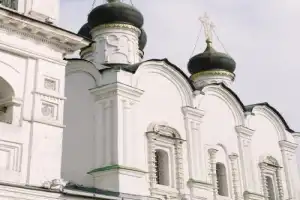 Большая прогулка по Китай-городу и Ивановской горке (6+) Большая прогулка по Китай-городу и Ивановской горке (6+)